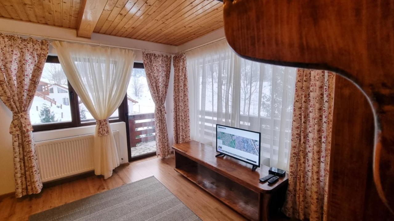 La Vulturi Panzió Fundáta Kültér fotó